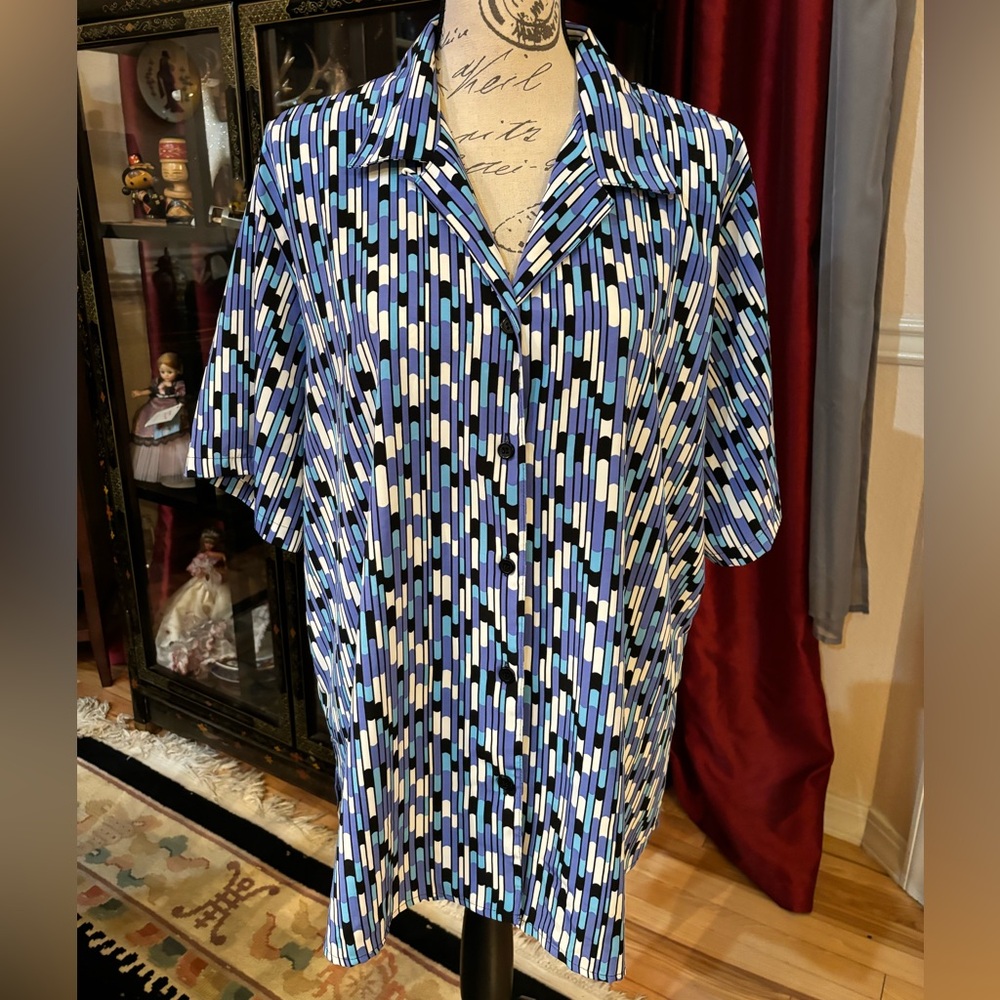 Elementz Gemetric Patterned Button Down Blouse - image 1